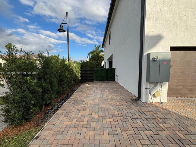 Building Photo - 4493 NW 81st Ave