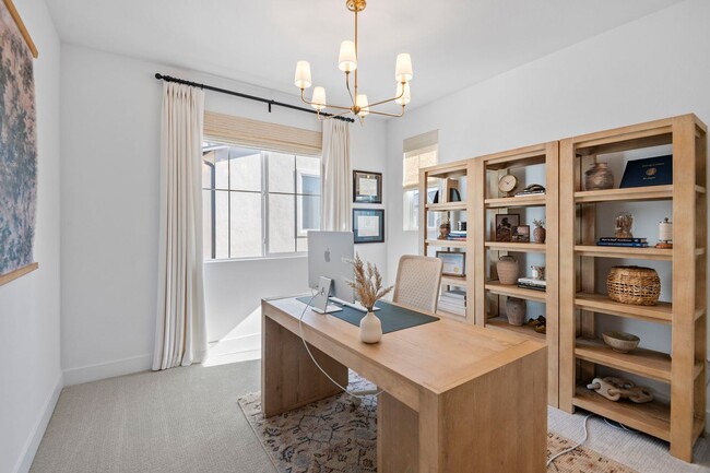 Building Photo - Beautiful 5bed/4bath for Rent Home at Great Park