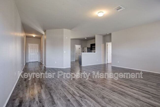 Building Photo - 209 SE 4th St