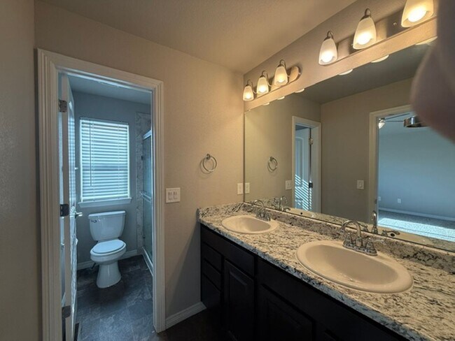 Building Photo - 6165 Shavers Dr