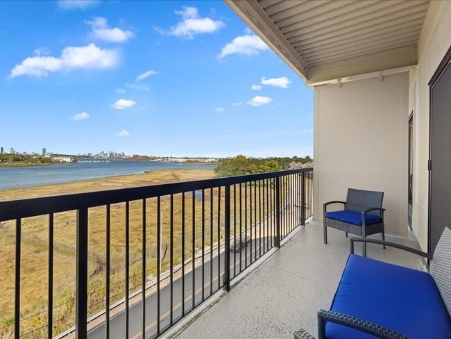 Building Photo - 133 Commander Shea Blvd