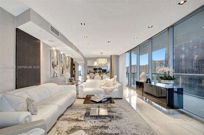Building Photo - 17121 Collins Ave