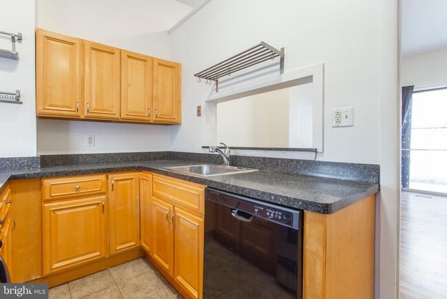 Building Photo - 514 S 22nd St