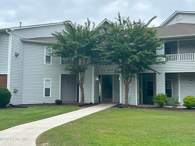 Primary Photo - 4140 Breezewood Dr