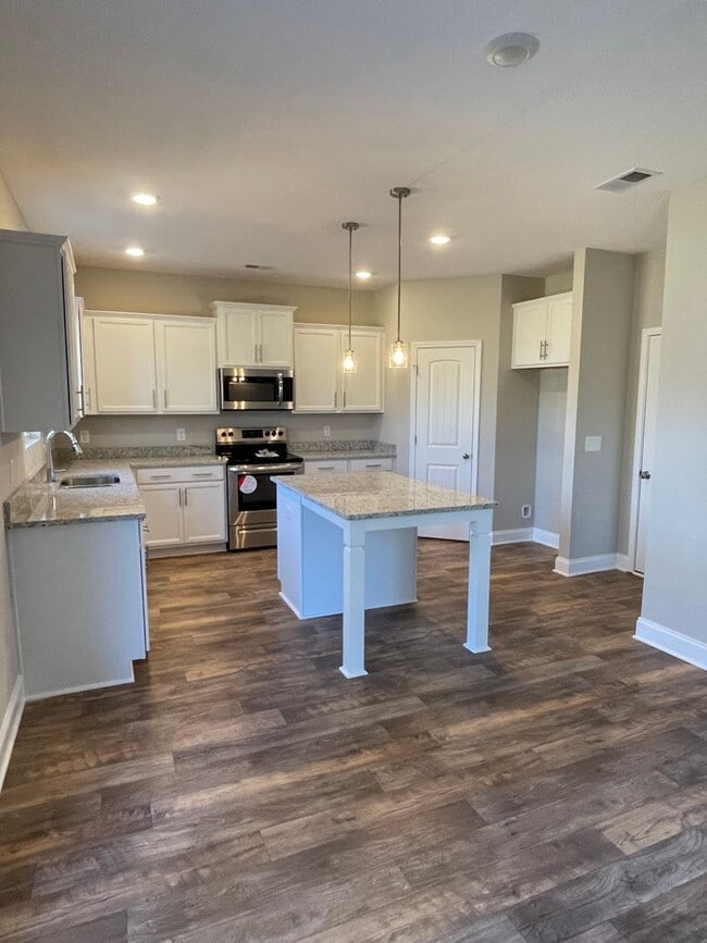 Building Photo - Brady Estates- New Construction  Immediate Move IN