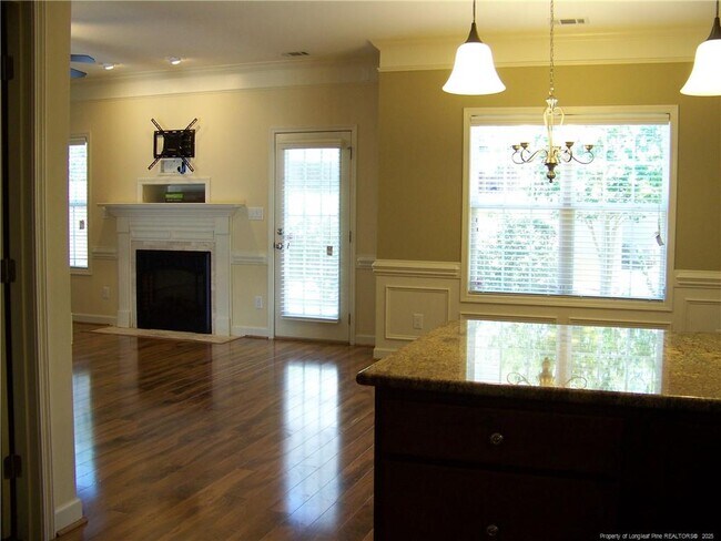Building Photo - 1134 Braybrooke Pl