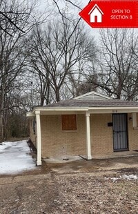 Building Photo - Spacious 4 bedroom 2 bath home - Open To Section 8
