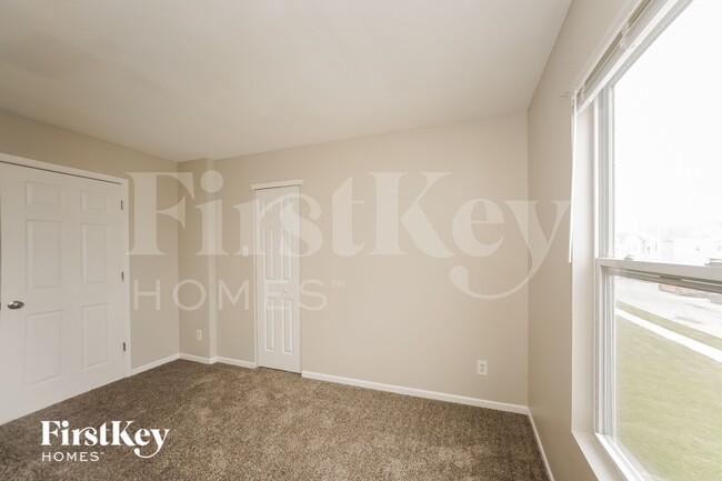 Building Photo - 11427 Arches Dr