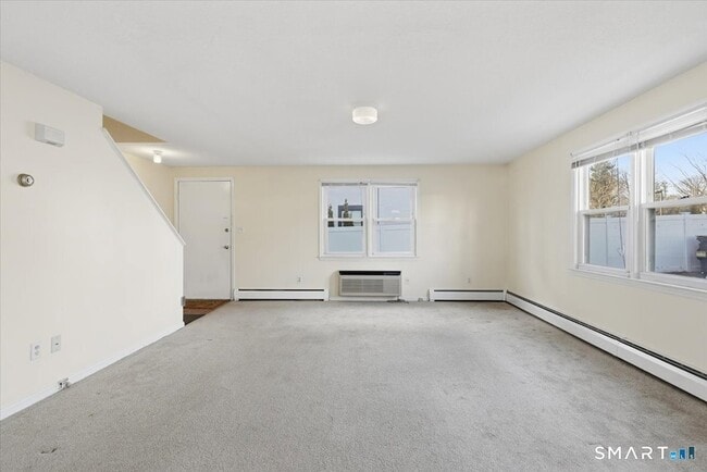 Building Photo - 194 Cherry St