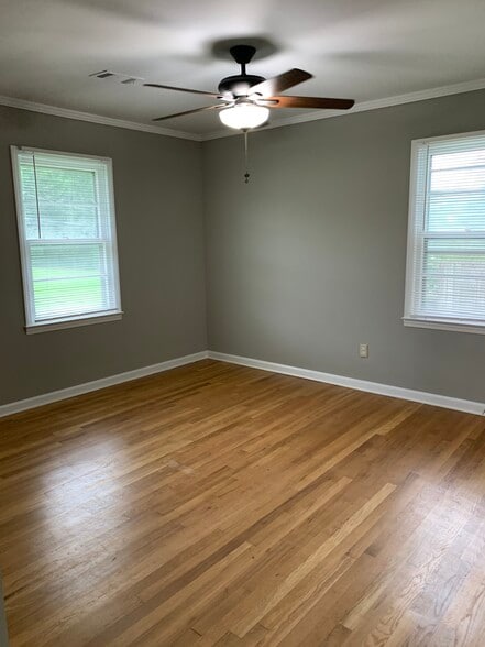 Bedroom 3 - 137 Baker St