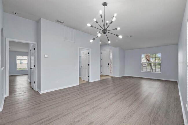 Building Photo - 5941 106th Terrace E