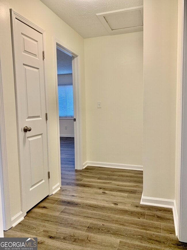 Building Photo - 322 Powder Springs St