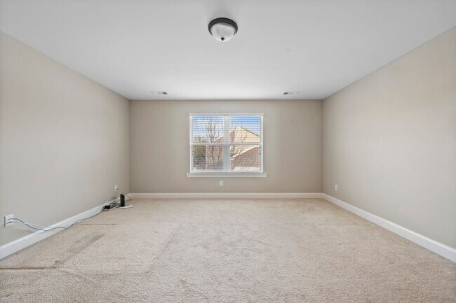 Building Photo - 4BR Home with Over 3,200 Sq Ft in Desirable Mount Juliet Community