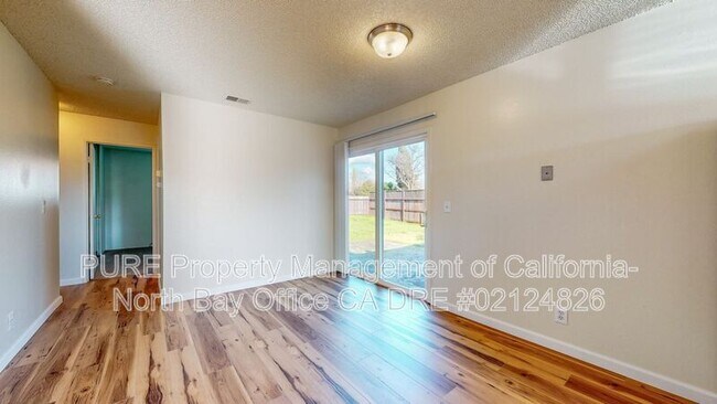 Building Photo - 1139 St Anthony Ln