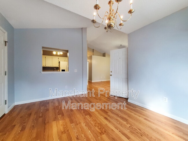 Building Photo - 237 Oak Valley Dr