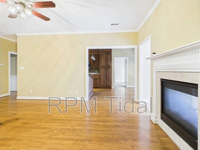 Building Photo - 4905 Burnley Dr