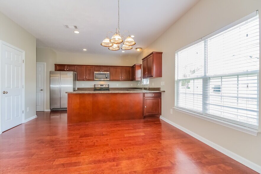 Building Photo - 620 Easy Goer Way