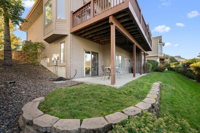 Building Photo - 14973 W 32nd Dr