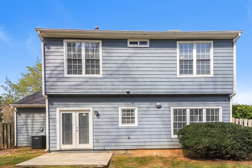 Building Photo - 2710 Park Ave