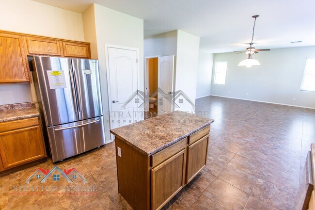 Building Photo - 17932 W Caribbean Ln