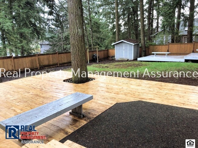 Building Photo - 15520 SW Breccia Dr