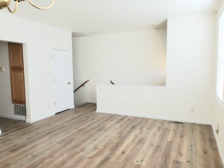 Building Photo - 1738 Thornton Pl