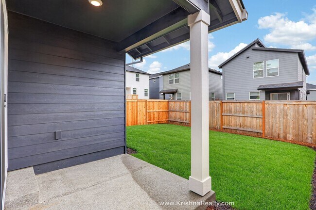Building Photo - NEW CONSTRUCTION 4 Bed, 2 Bath DR Horton Home in Fircrest Meadows – Prime Location, Quiet Neighbo...