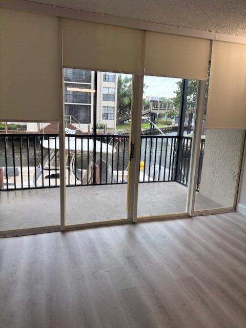 Building Photo - 8 Royal Palm Way