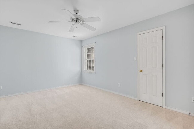 Building Photo - 11704 Park Forest Ct