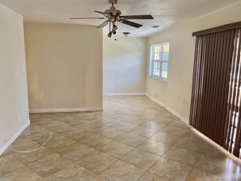 Building Photo - 1430 NE 41st Dr