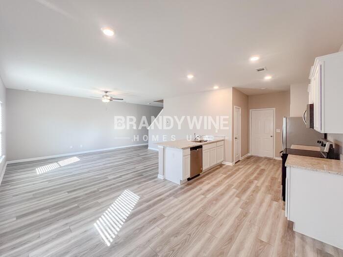 Building Photo - 207 Beam Dr