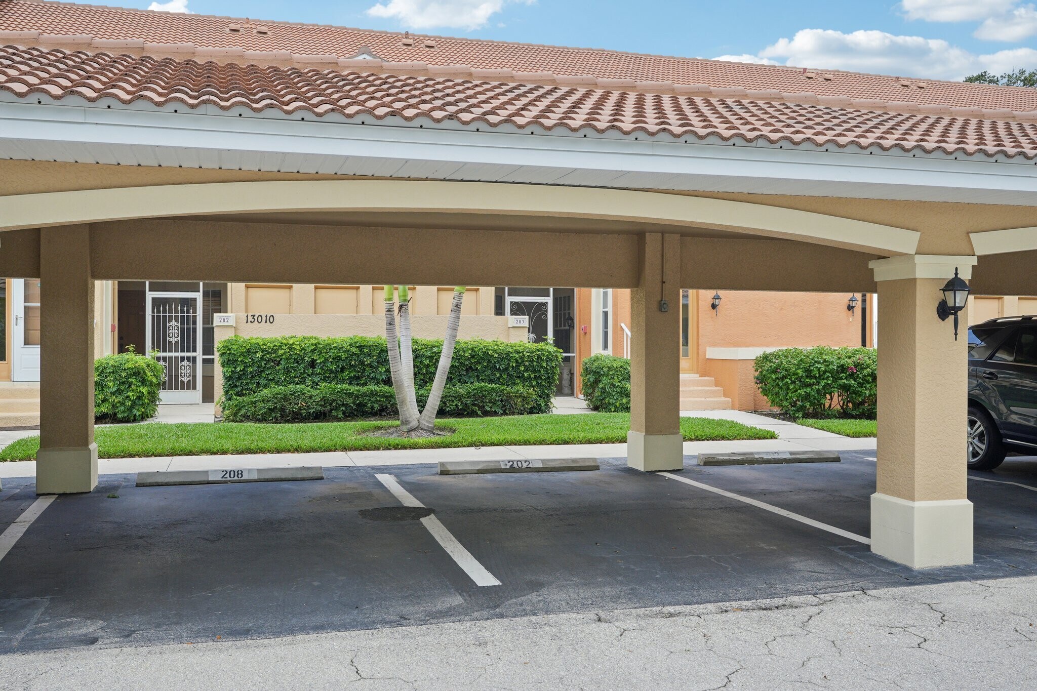 Building Photo - 13010 Amberley Ct