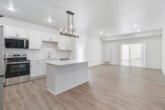 Building Photo - 2465 62nd Ave S