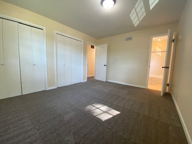 Building Photo - 220 Garland Dr