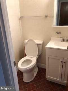 Building Photo - 934 S George Mason Dr