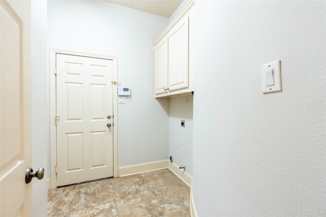 Building Photo - 18119 Frankford Lakes Cir