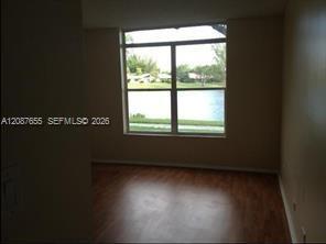 Building Photo - 3710 Inverrary Dr