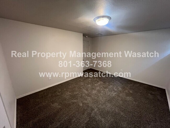 Building Photo - 1105 S 700 E