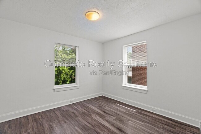 Building Photo - 119 Eichelberger St