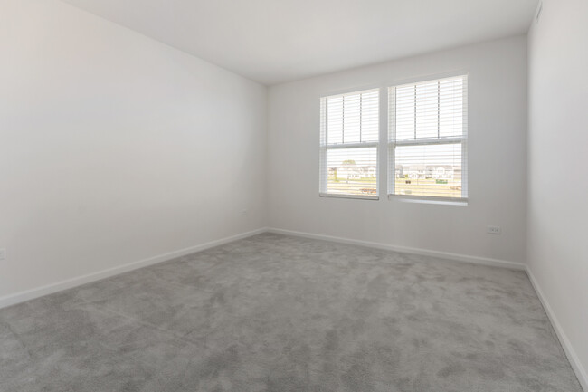Building Photo - 2283 Horseshoe Cir