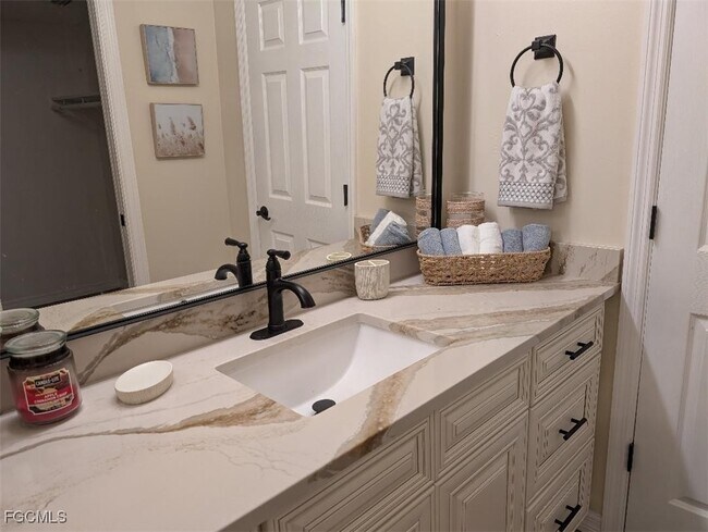 Building Photo - 15493 Admiralty Cir