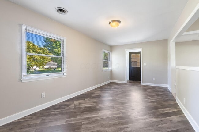 Building Photo - 2972 Dixon Rd SW