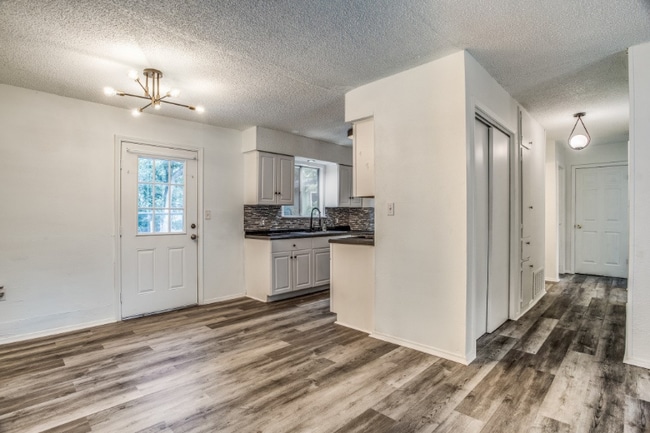 Building Photo - 1109 Gardner Cove