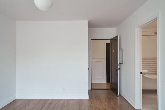 Building Photo - 2191 El Sereno Ave