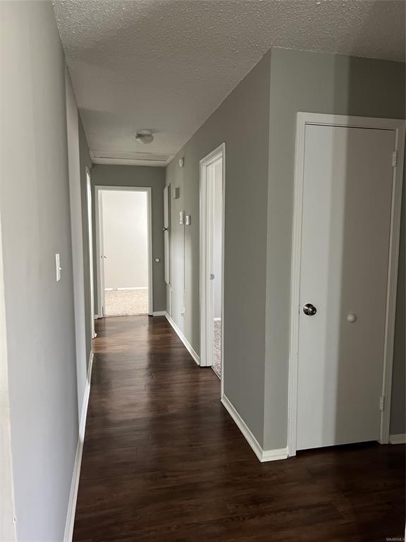 Building Photo - 1705 Deatsville Hwy