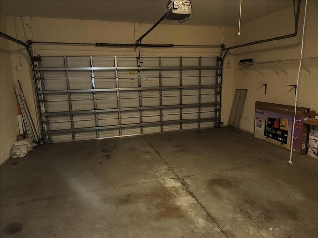 Building Photo - 6642 Tailfeather Way