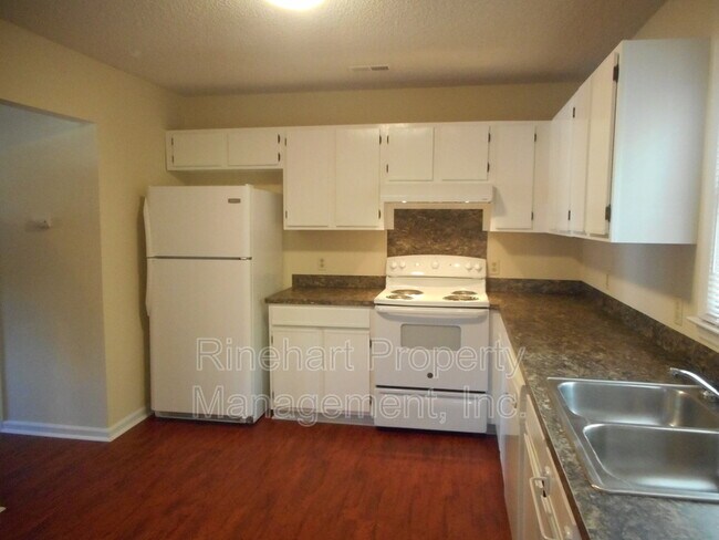 Building Photo - 1120 Camden Ave