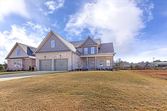 Primary Photo - NEW Move in Ready Home!