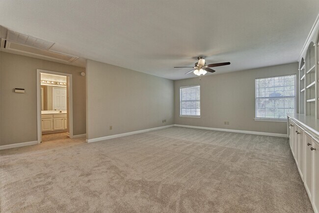 Building Photo - 15 W Stony End Pl