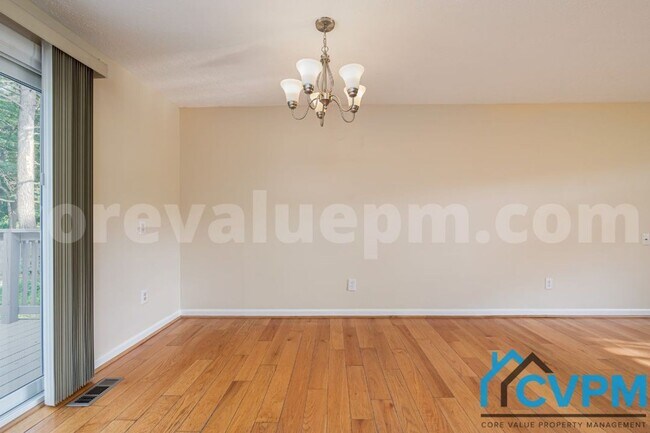 Building Photo - 7714 Baggins Rd